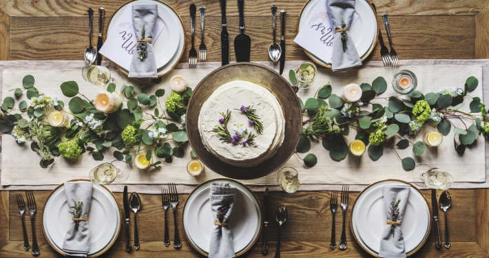 Social Life on the AIP - Beautiful table spread