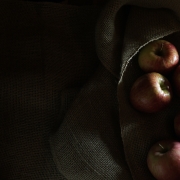Burlap cloth and apples